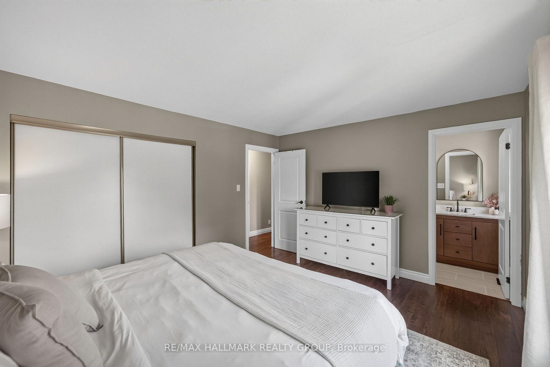 Photo 22 of 117 Canyon Drive, Ottawa, Fitzroy Ward (South East) — HOMEH