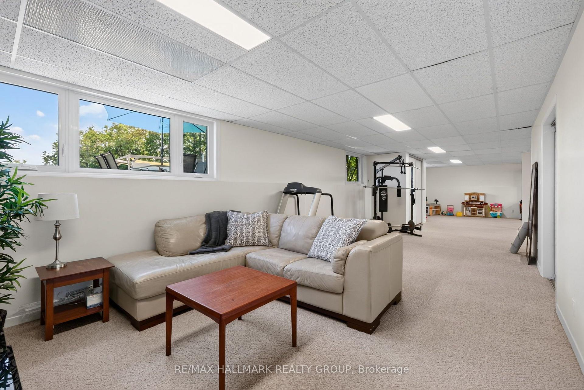Photo 31 of 117 Canyon Drive, Ottawa, Fitzroy Ward (South East) — HOMEH