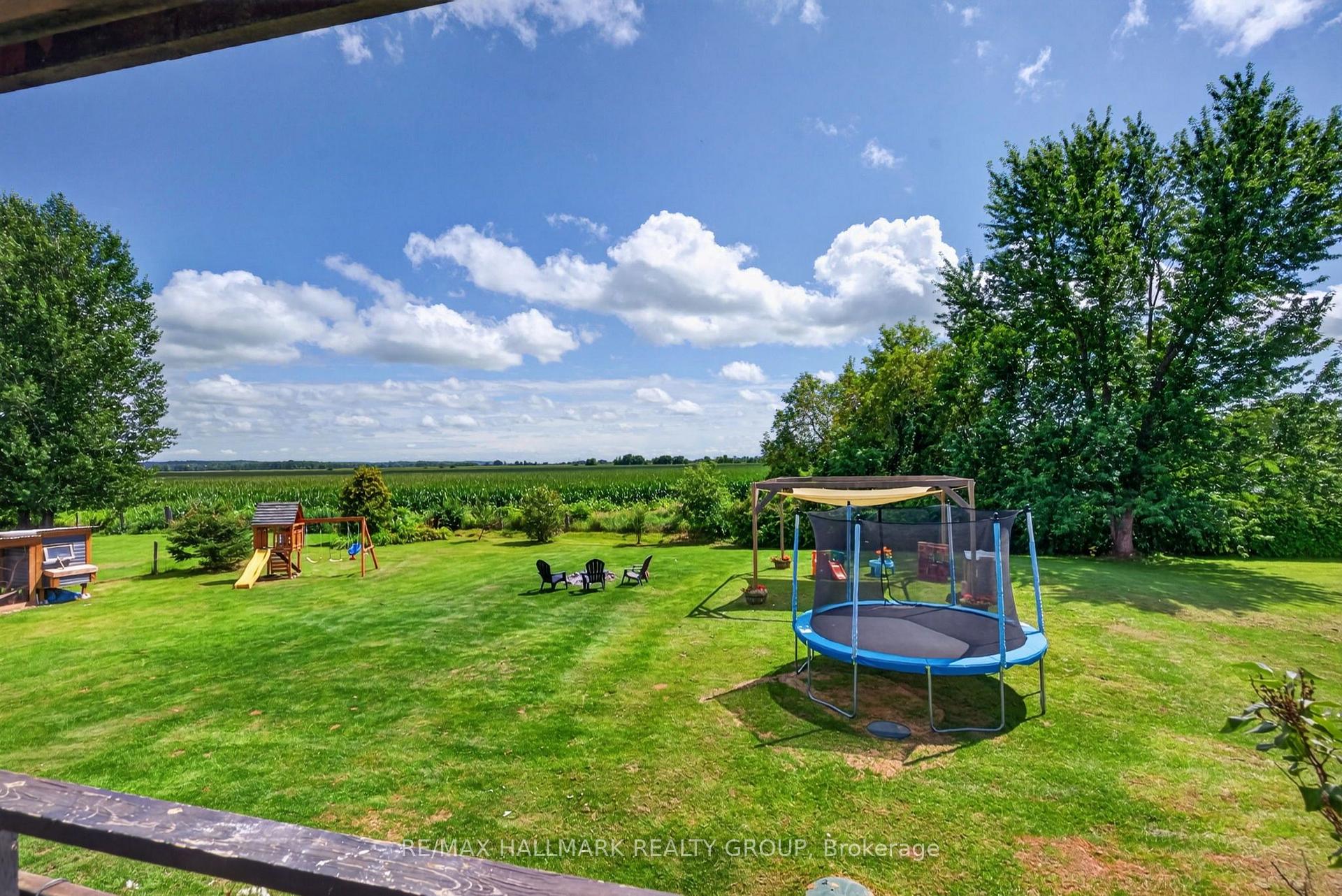 Photo 35 of 117 Canyon Drive, Ottawa, Fitzroy Ward (South East) — HOMEH