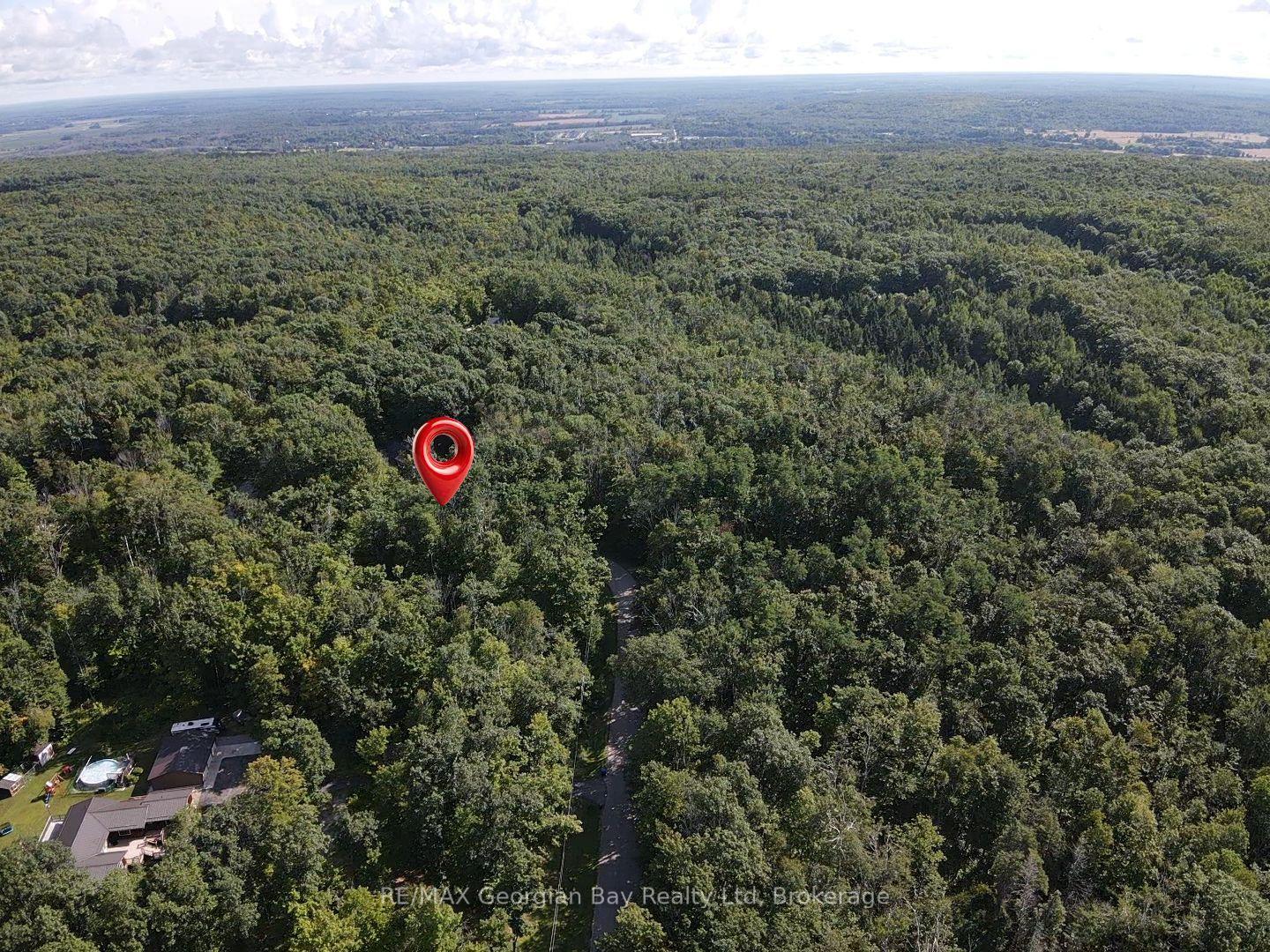 Photo 4 of 168 Peter Street E, Oro-Medonte, Rural Oro-Medonte — HOMEH