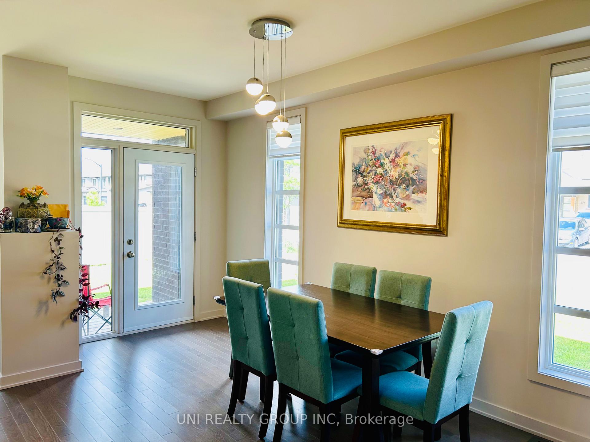 Photo 5 of 1085 Lunar Glow Crescent, Ottawa, Riverside South/Gloucester Glen — HOMEH