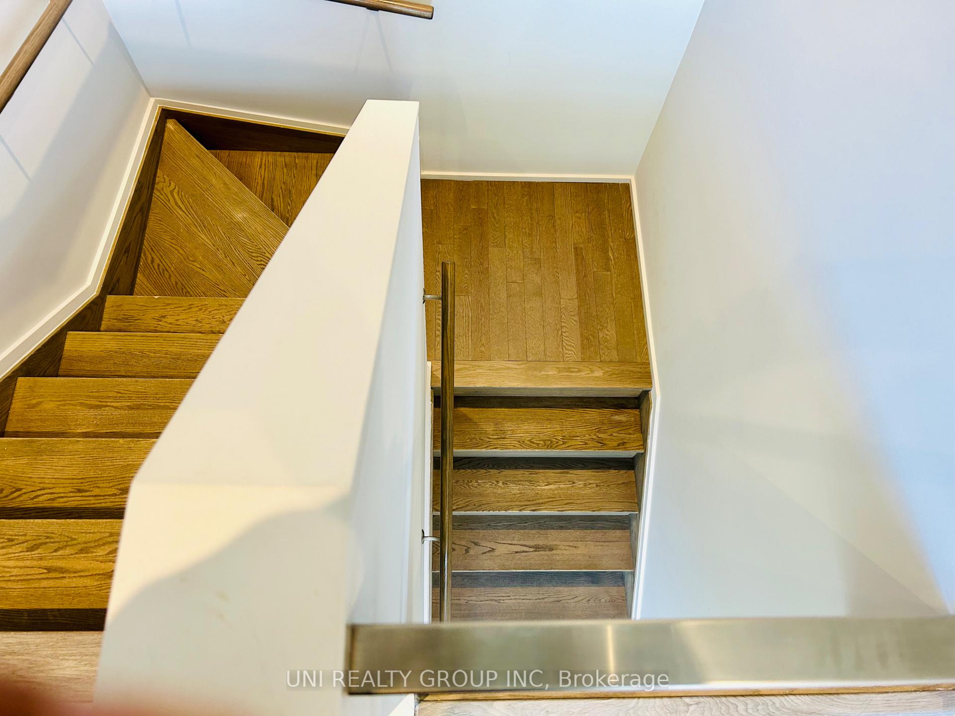 Photo 16 of 1085 Lunar Glow Crescent, Ottawa, Riverside South/Gloucester Glen — HOMEH