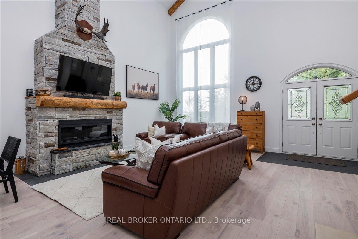 Photo 8 of 3665 Baldwick Lane, Springwater, Rural Springwater — HOMEH