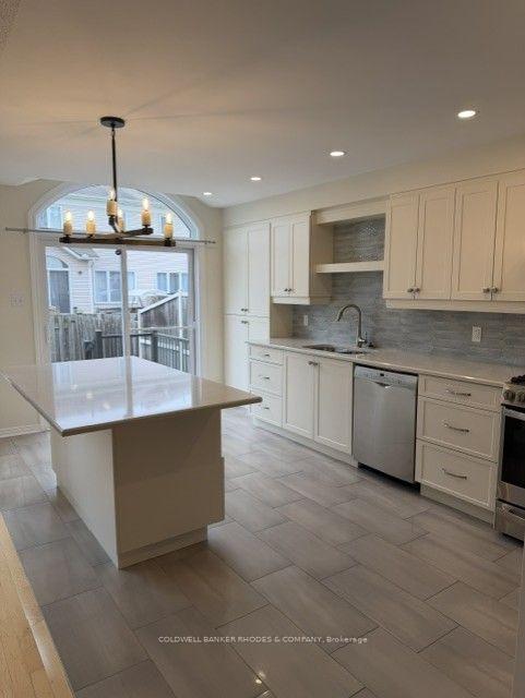 Photo 5 of 2285 Brockstone Crescent, Ottawa, Avalon East — HOMEH