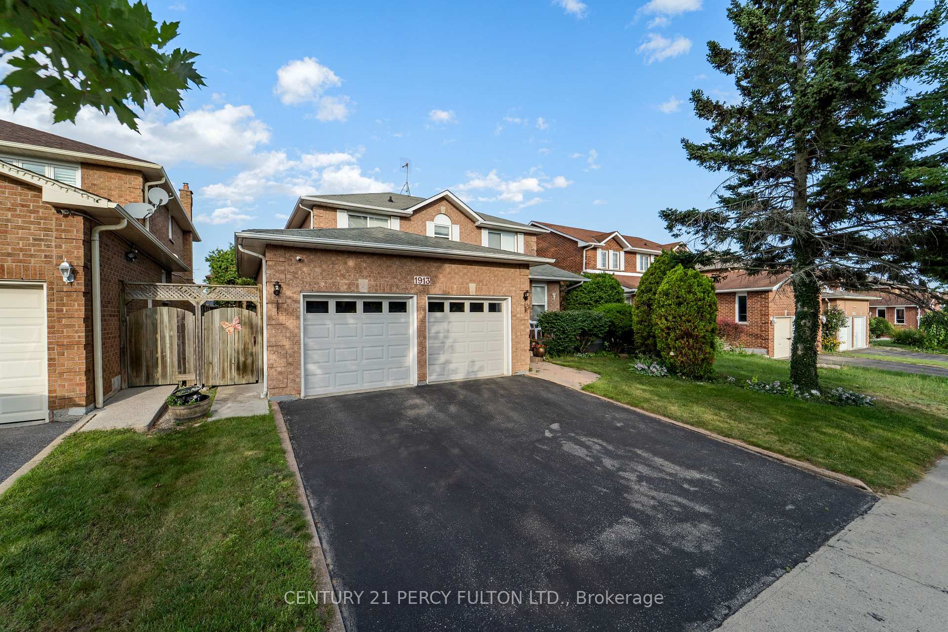 Photo 2 of 1913 Rosebank Road, Pickering, Amberlea — HOMEH