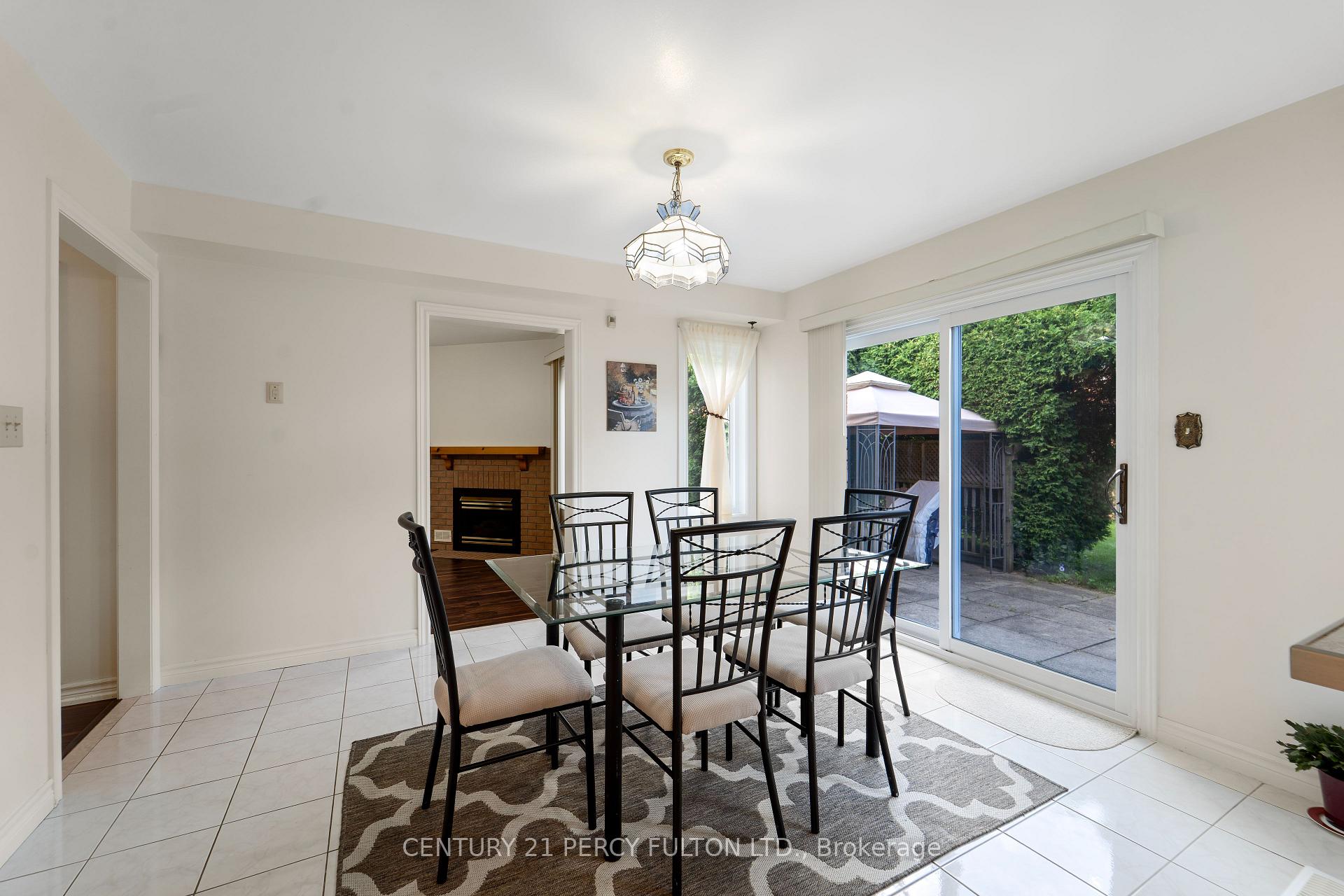 Photo 9 of 1913 Rosebank Road, Pickering, Amberlea — HOMEH