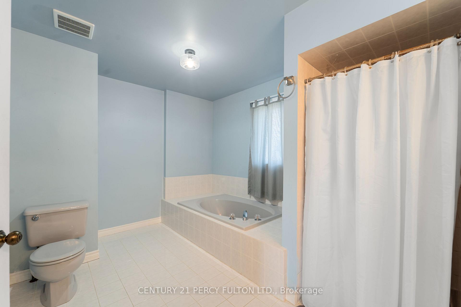 Photo 20 of 1913 Rosebank Road, Pickering, Amberlea — HOMEH