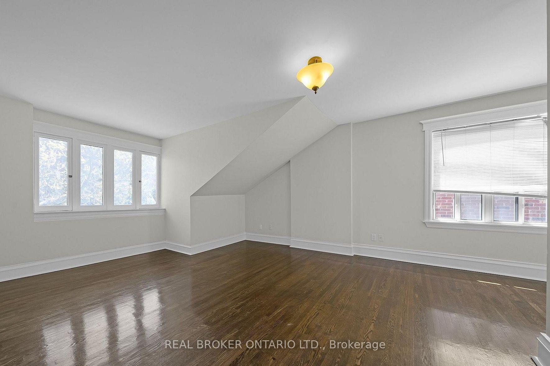 Photo 9 of Unit 3, 12 Foxbar Road, Toronto, Yonge-St. Clair — HOMEH