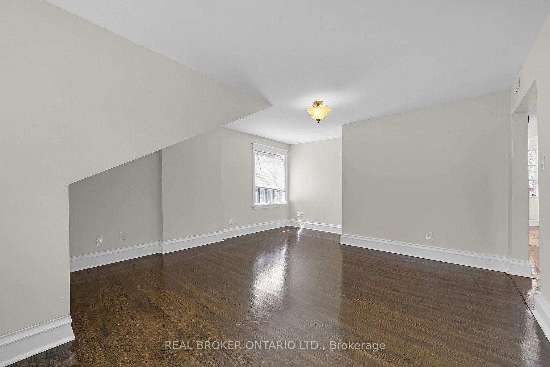 Photo 11 of Unit 3, 12 Foxbar Road, Toronto, Yonge-St. Clair — HOMEH