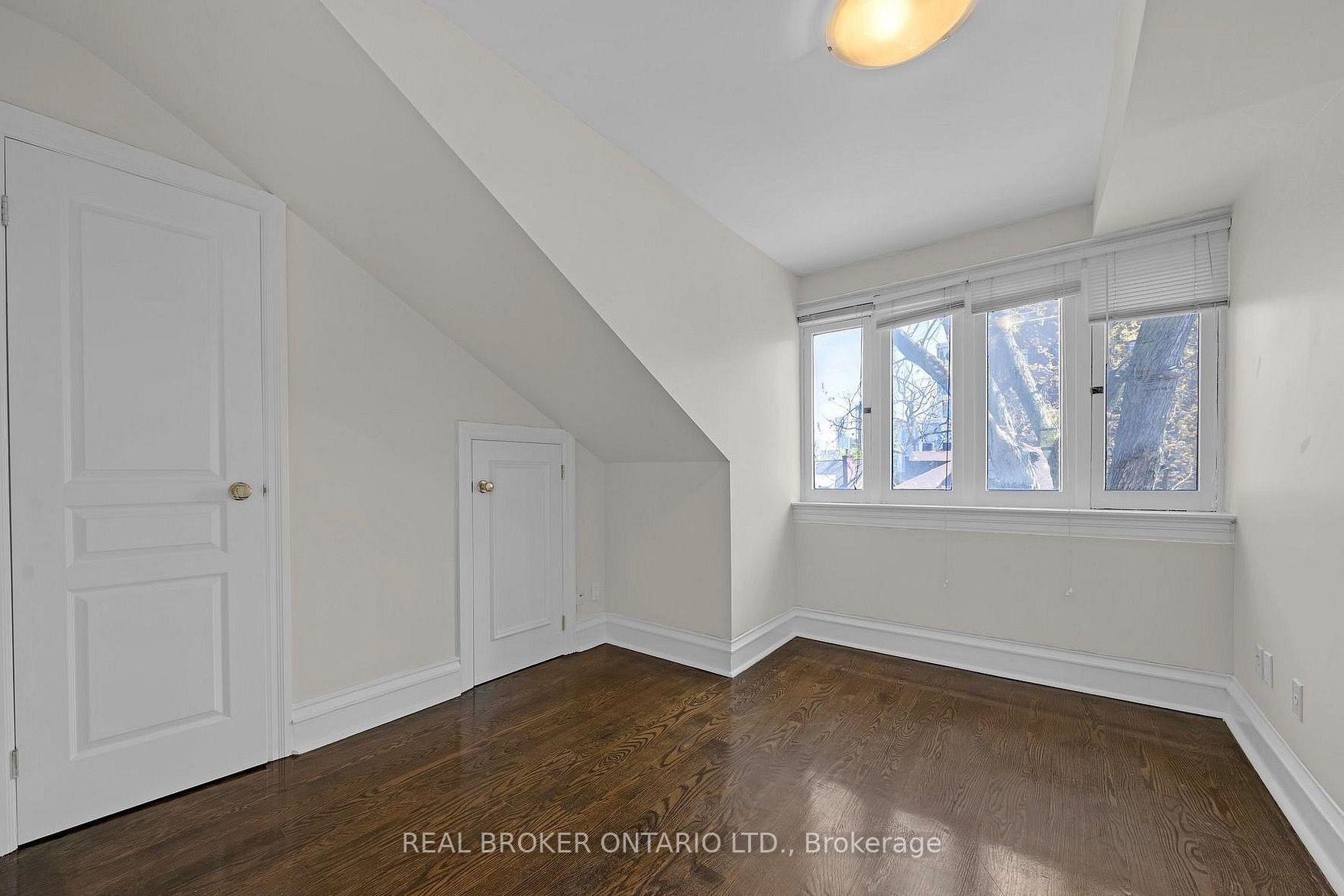 Photo 13 of Unit 3, 12 Foxbar Road, Toronto, Yonge-St. Clair — HOMEH