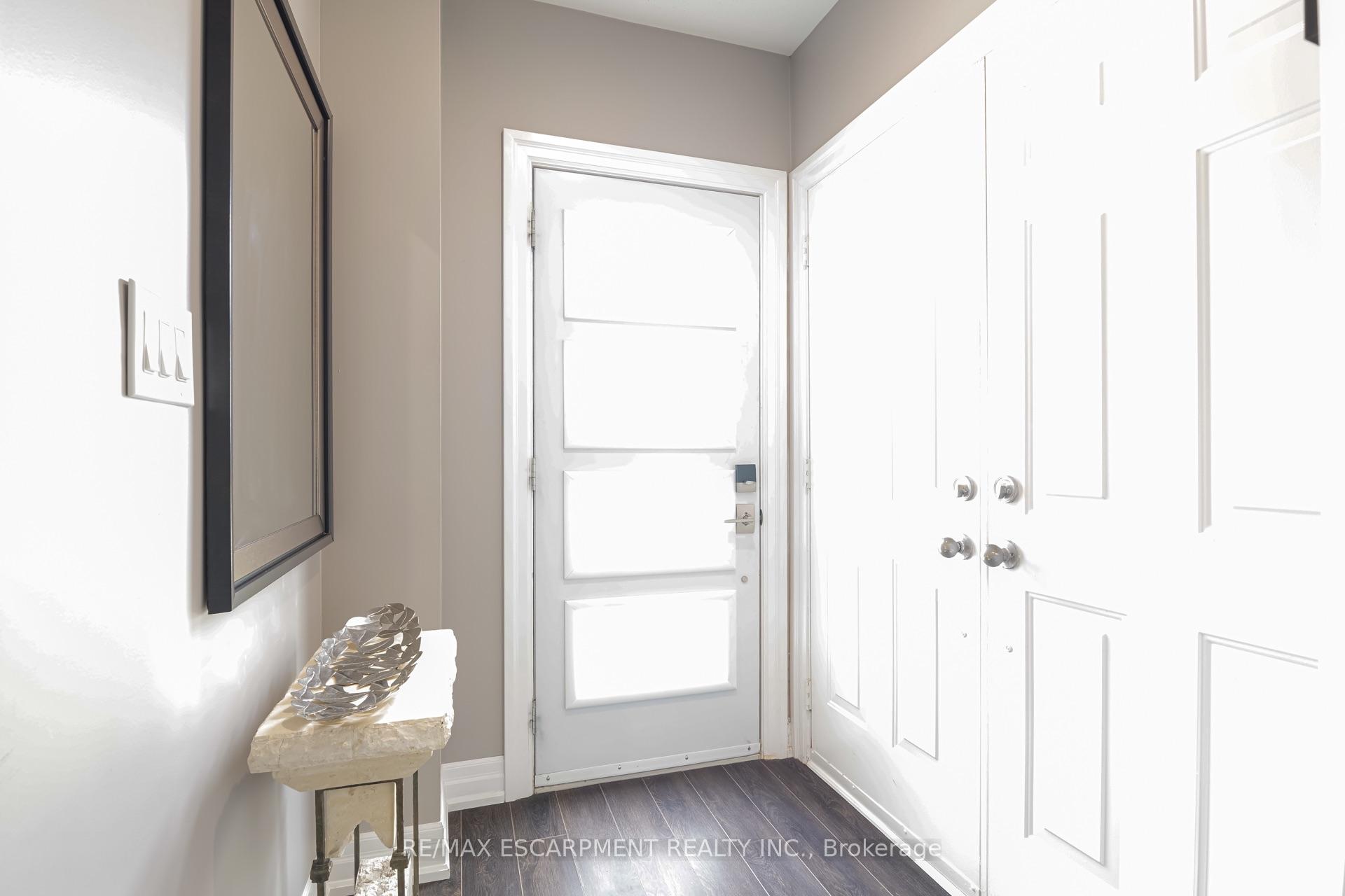 Photo 5 of 2125 White Dove Circle, Oakville, West Oak Trails — HOMEH