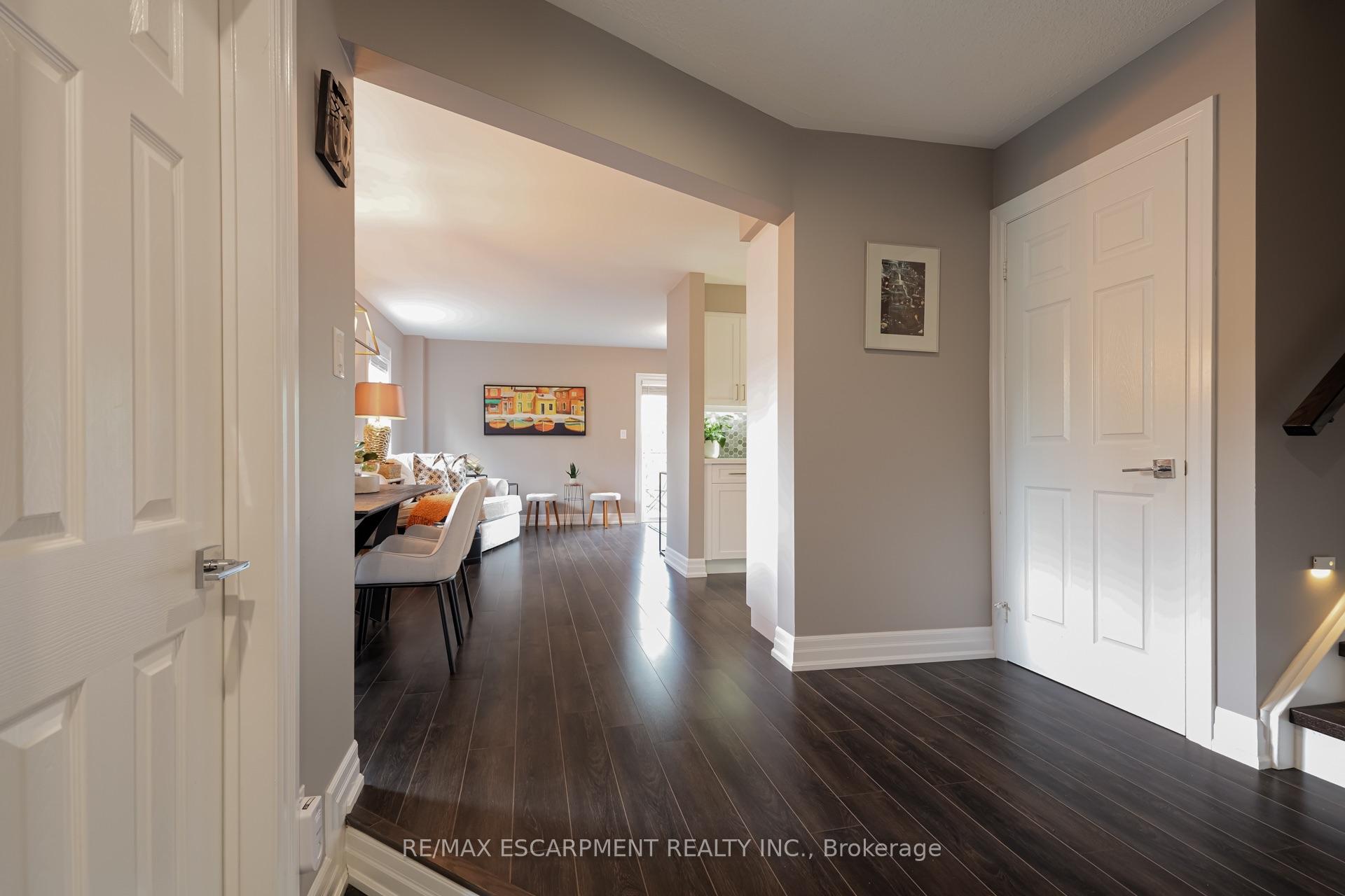 Photo 6 of 2125 White Dove Circle, Oakville, West Oak Trails — HOMEH