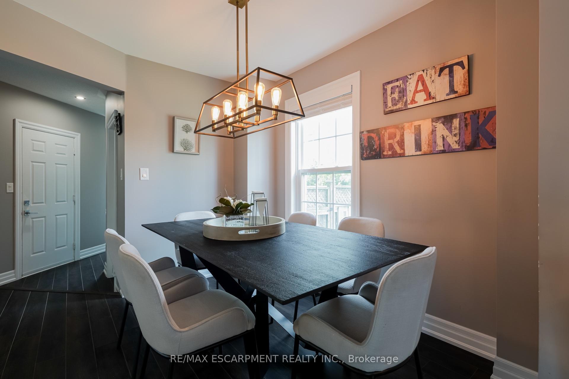 Photo 9 of 2125 White Dove Circle, Oakville, West Oak Trails — HOMEH