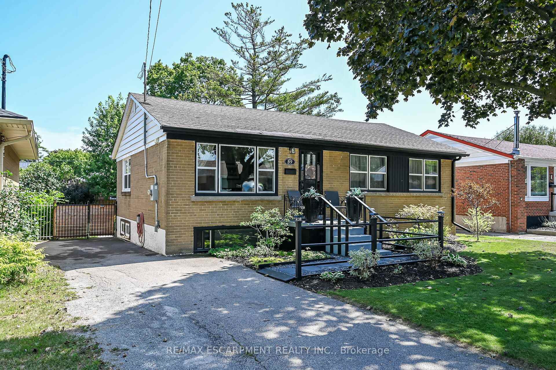 Photo 1 of 89 Wise Crescent, Hamilton, Huntington — HOMEH