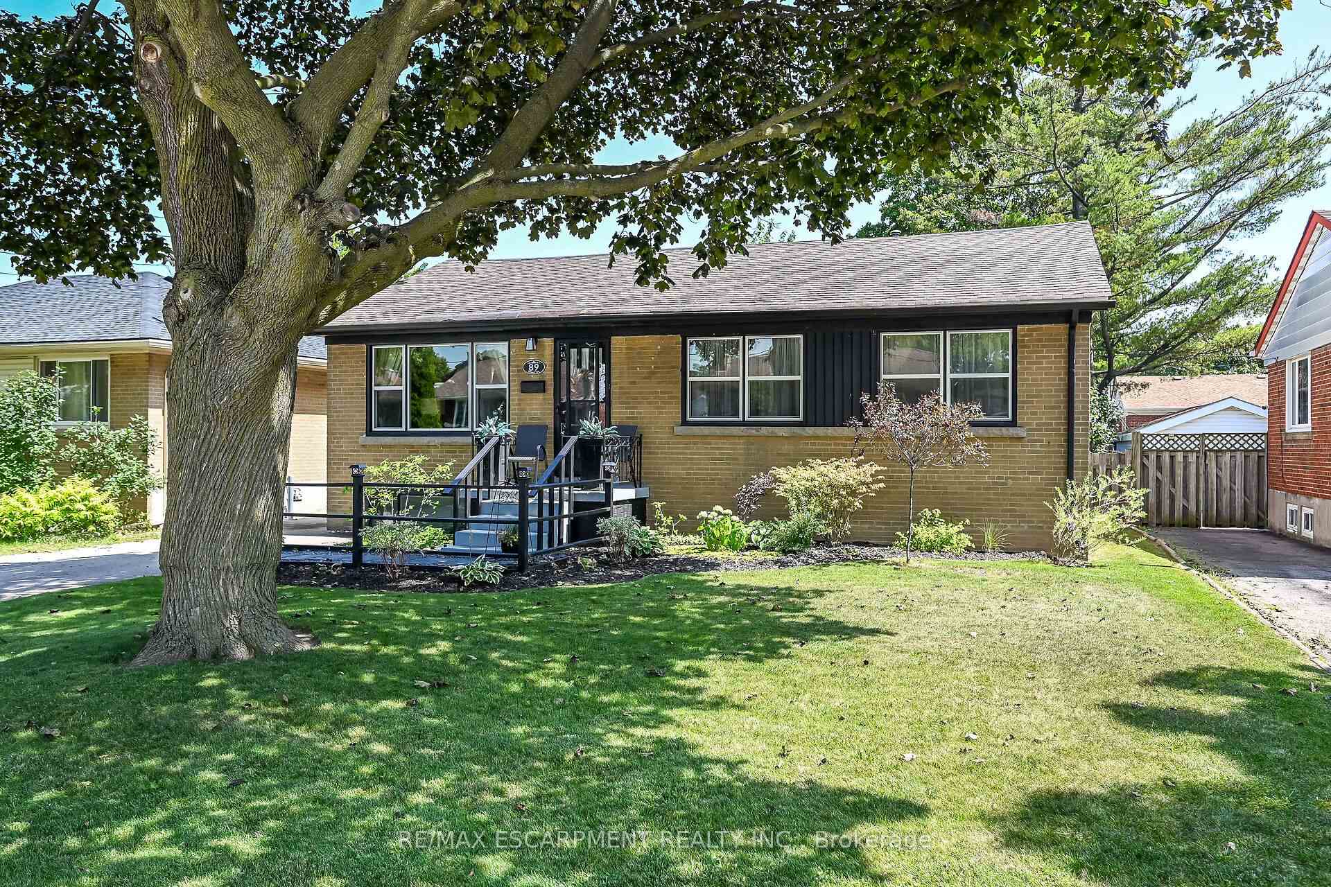 Photo 3 of 89 Wise Crescent, Hamilton, Huntington — HOMEH