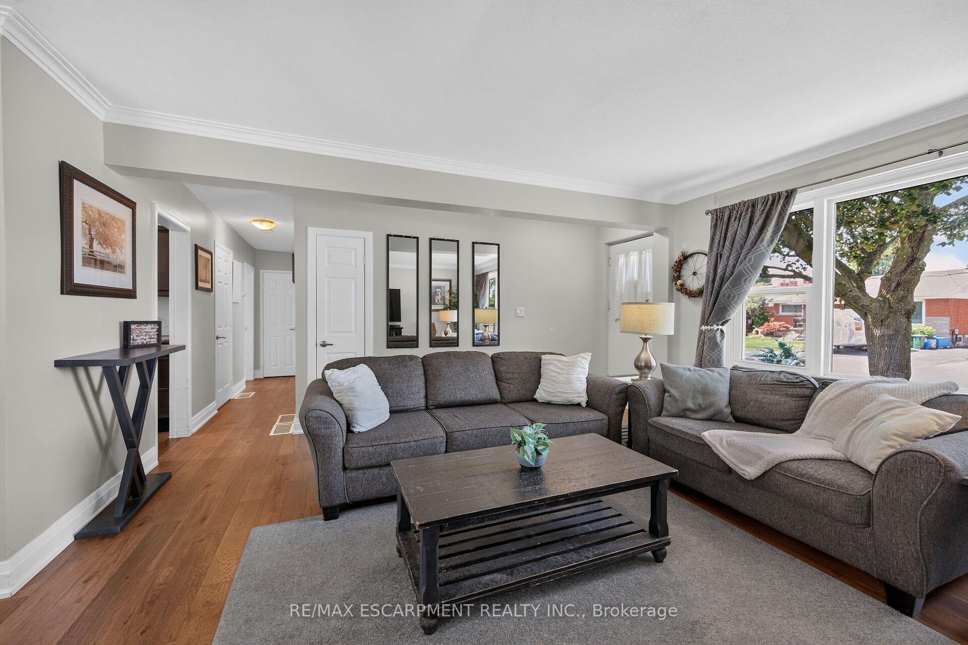Photo 7 of 89 Wise Crescent, Hamilton, Huntington — HOMEH
