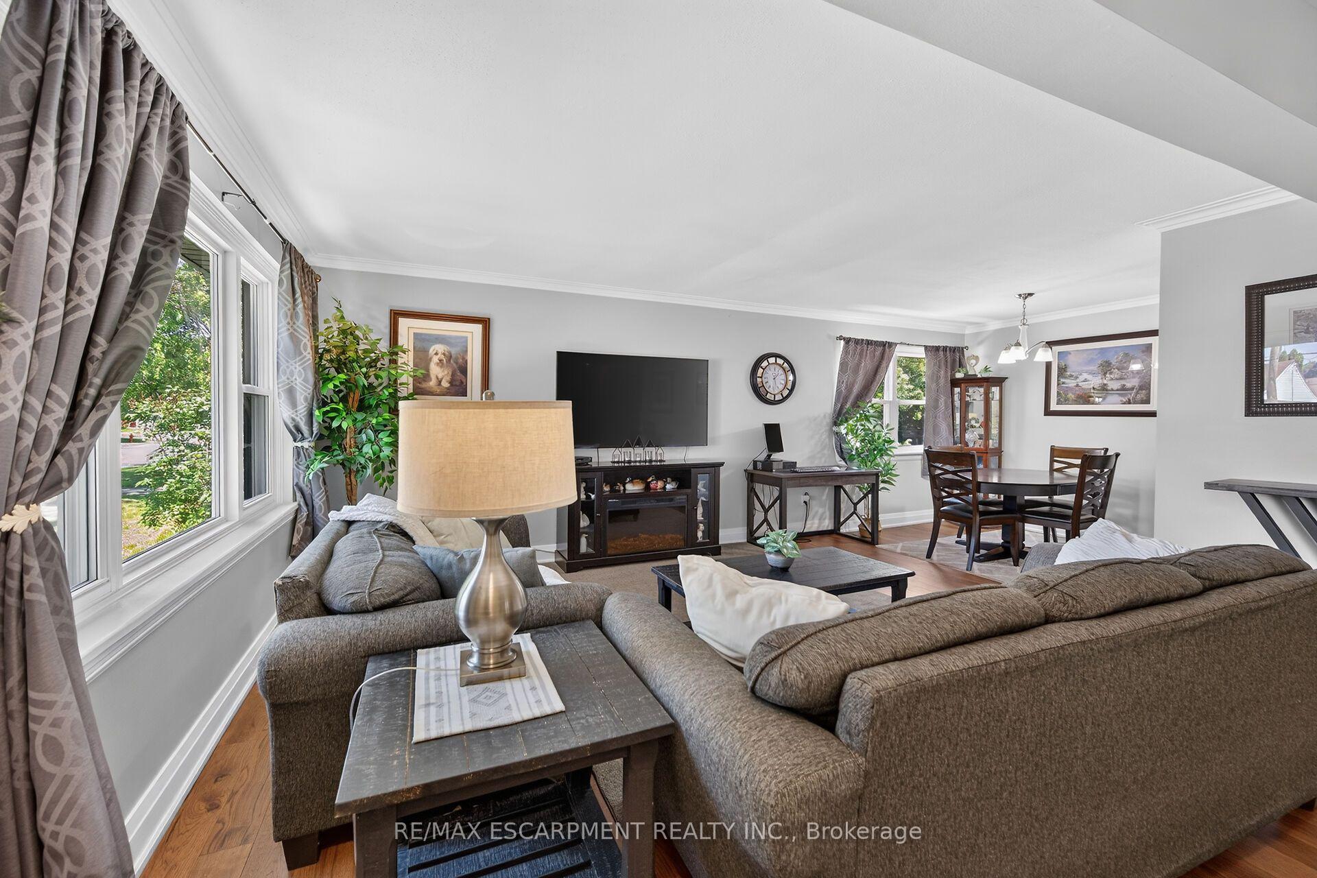Photo 8 of 89 Wise Crescent, Hamilton, Huntington — HOMEH