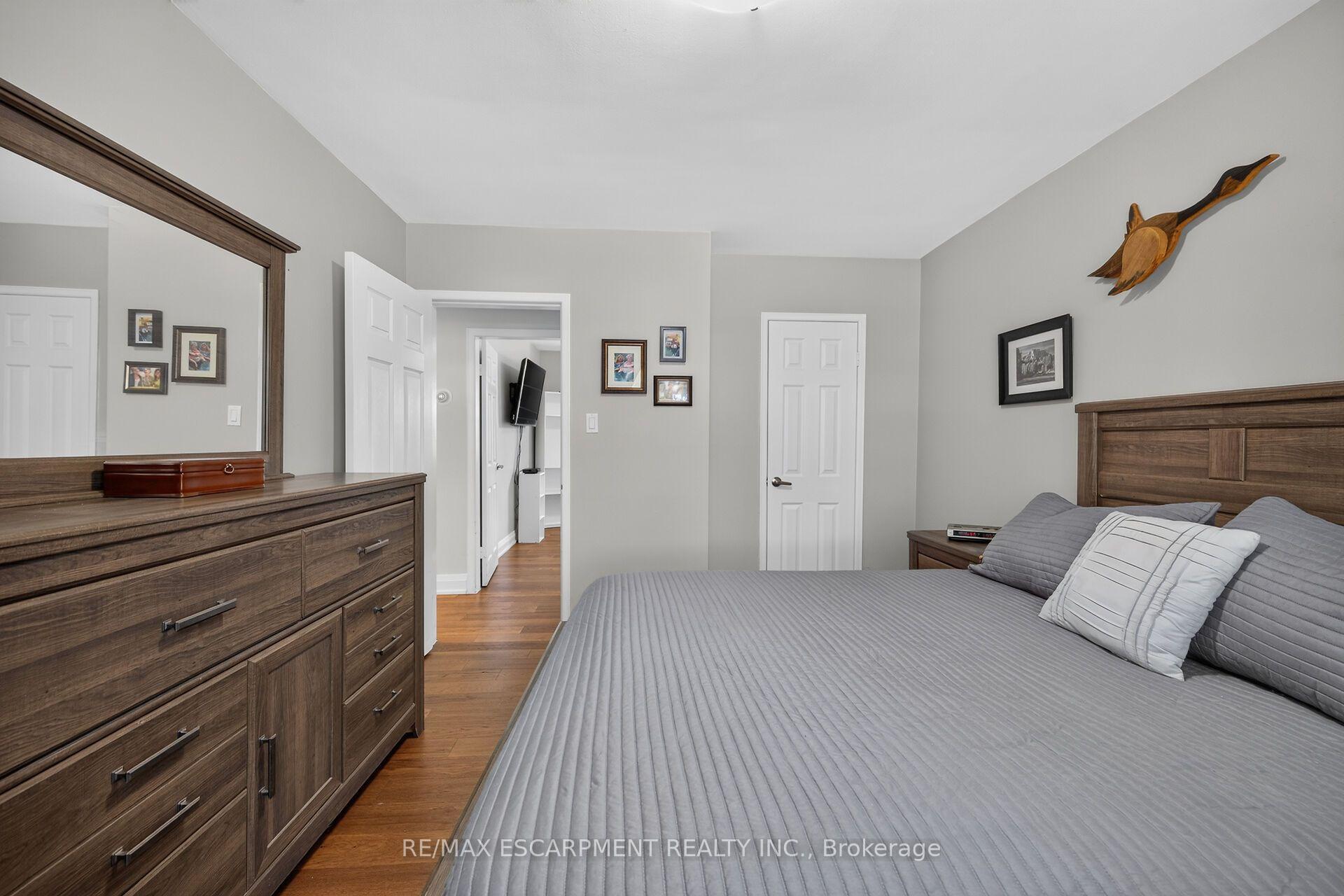 Photo 15 of 89 Wise Crescent, Hamilton, Huntington — HOMEH