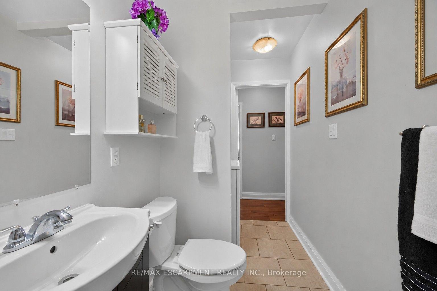 Photo 20 of 89 Wise Crescent, Hamilton, Huntington — HOMEH