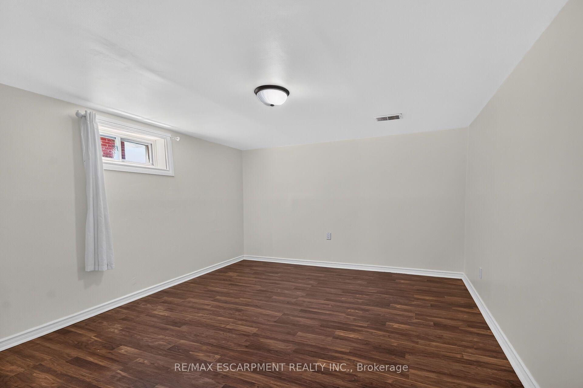 Photo 29 of 89 Wise Crescent, Hamilton, Huntington — HOMEH