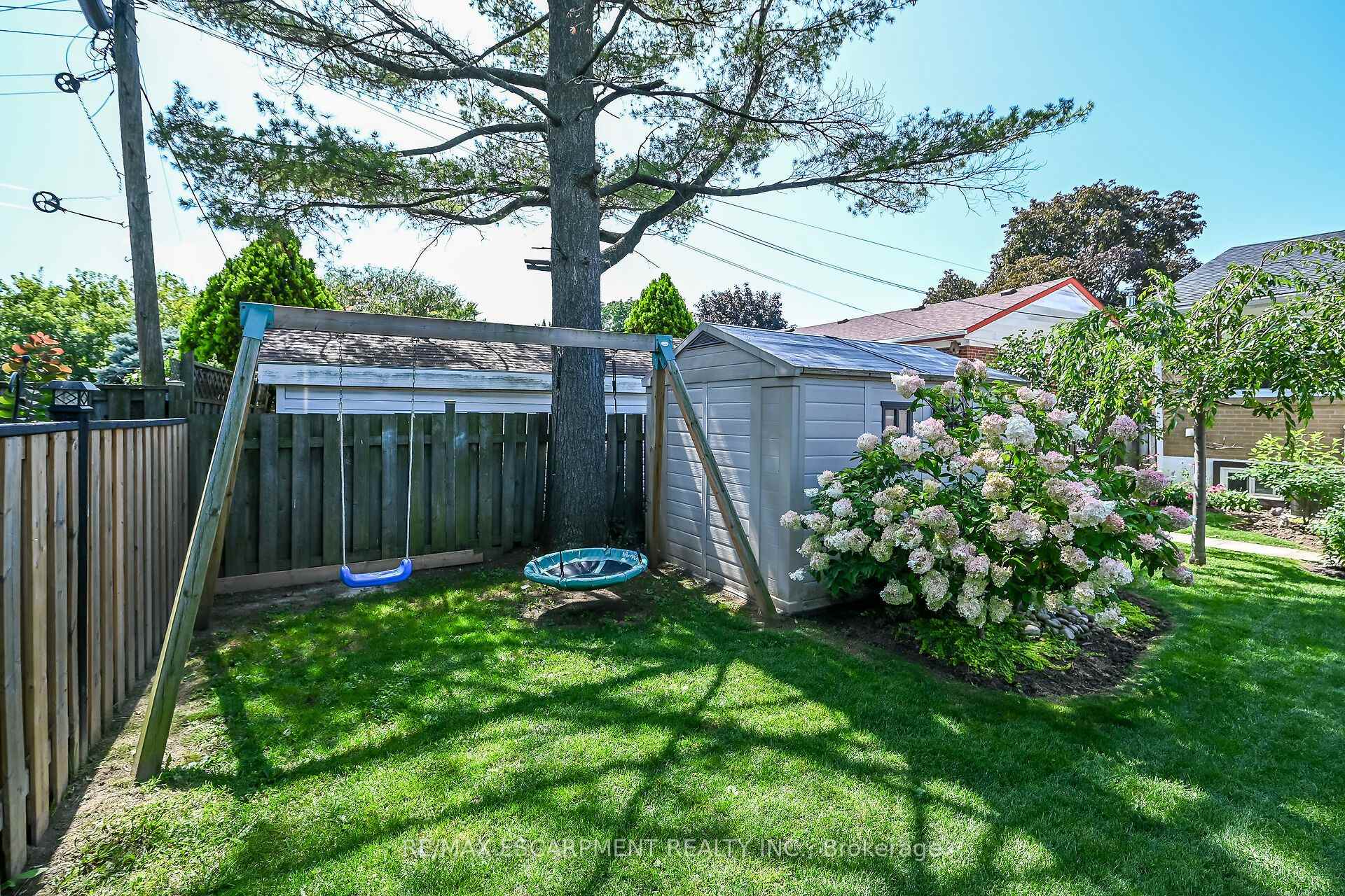 Photo 40 of 89 Wise Crescent, Hamilton, Huntington — HOMEH