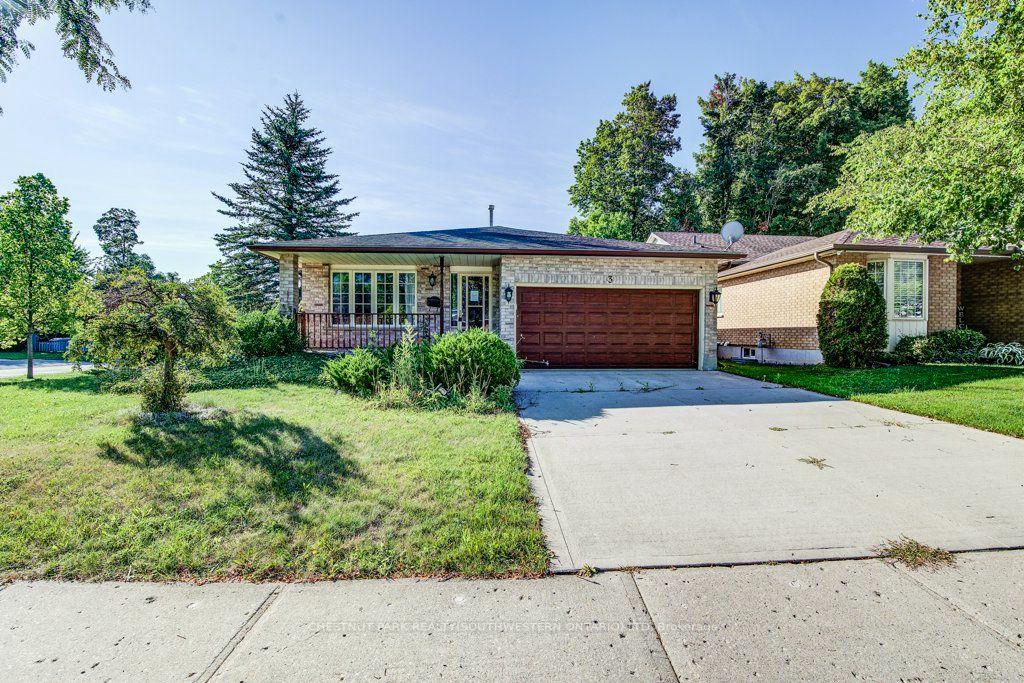 Photo 2 of 3 Cora Drive, Kitchener, Forest Heights — HOMEH