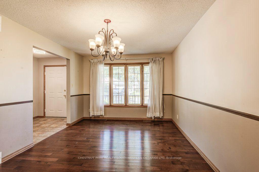 Photo 9 of 3 Cora Drive, Kitchener, Forest Heights — HOMEH