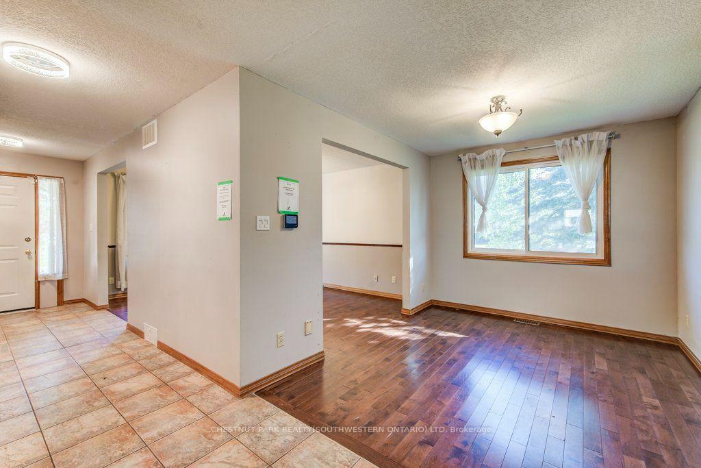 Photo 14 of 3 Cora Drive, Kitchener, Forest Heights — HOMEH