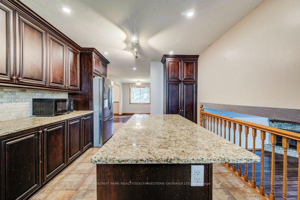 Photo 20 of 3 Cora Drive, Kitchener, Forest Heights — HOMEH