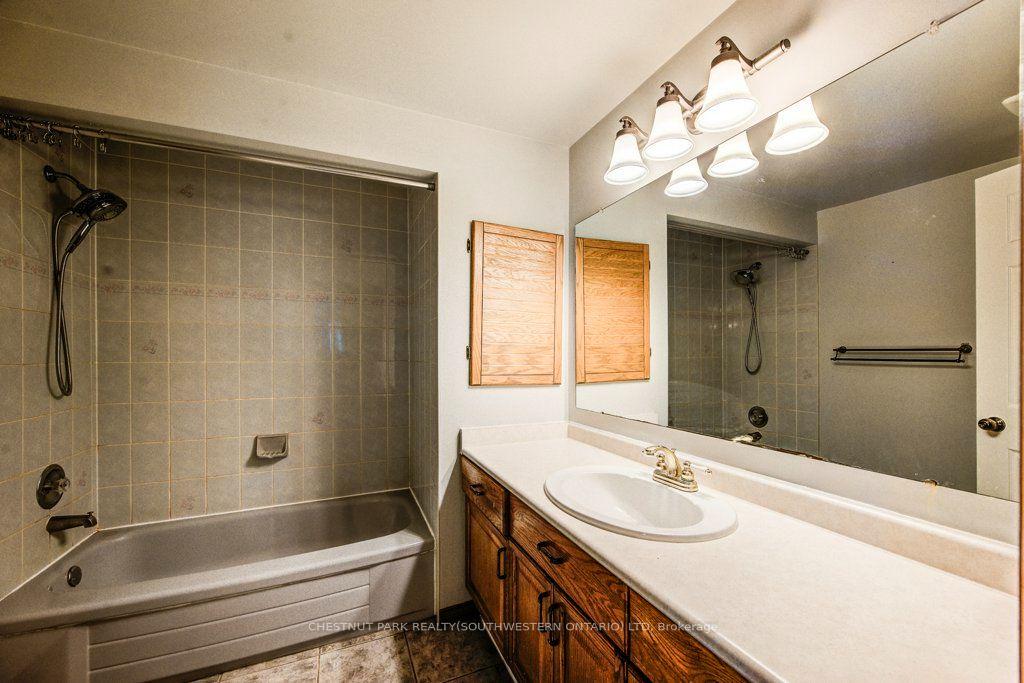 Photo 22 of 3 Cora Drive, Kitchener, Forest Heights — HOMEH
