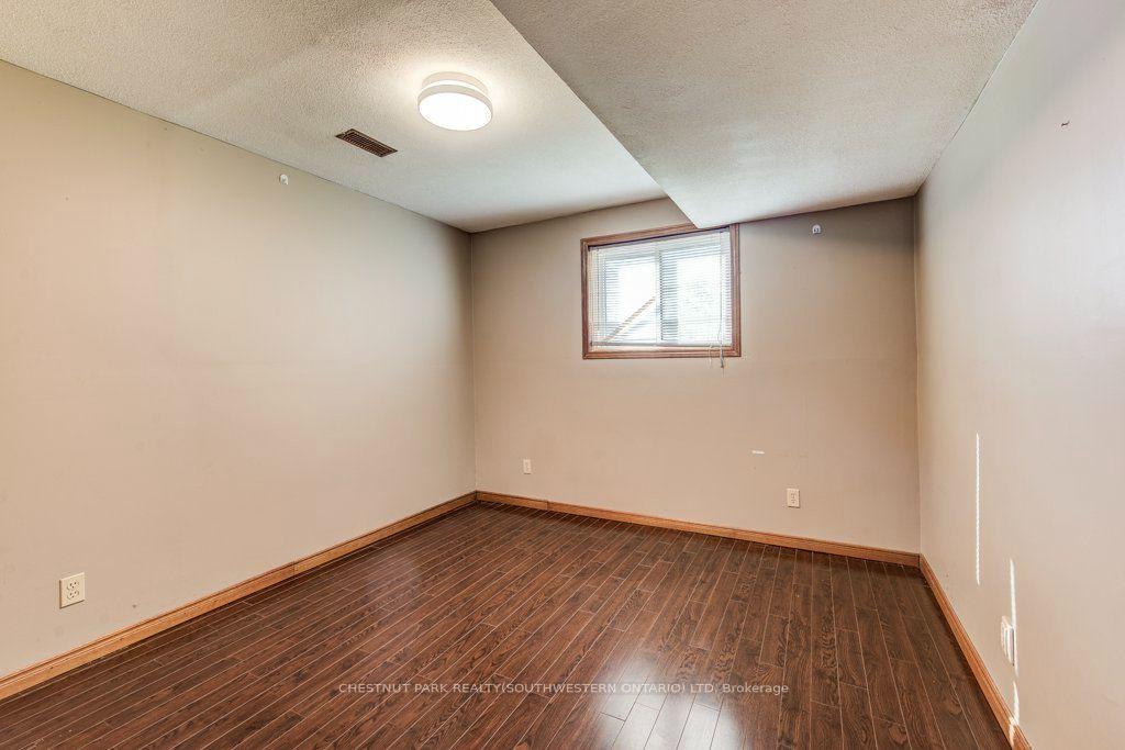 Photo 36 of 3 Cora Drive, Kitchener, Forest Heights — HOMEH