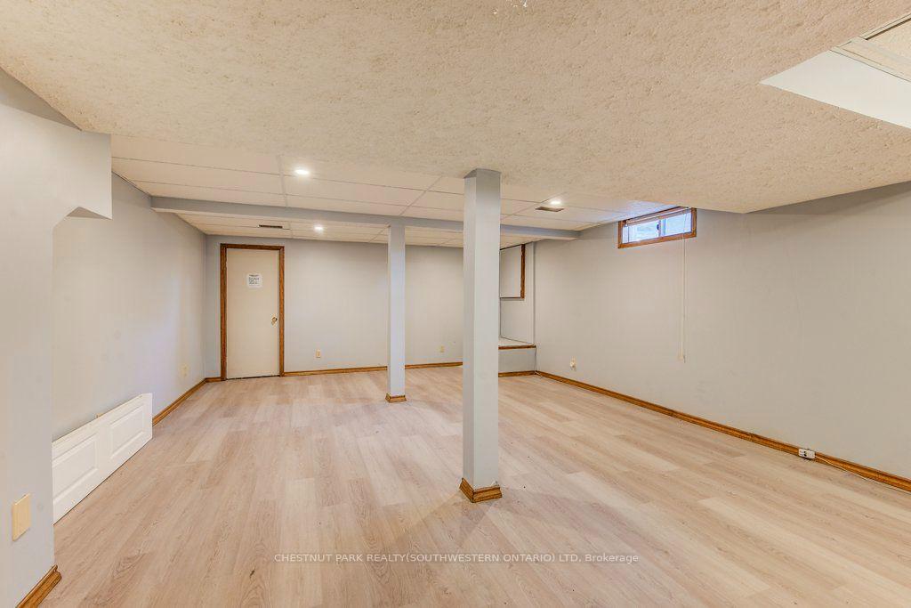 Photo 38 of 3 Cora Drive, Kitchener, Forest Heights — HOMEH