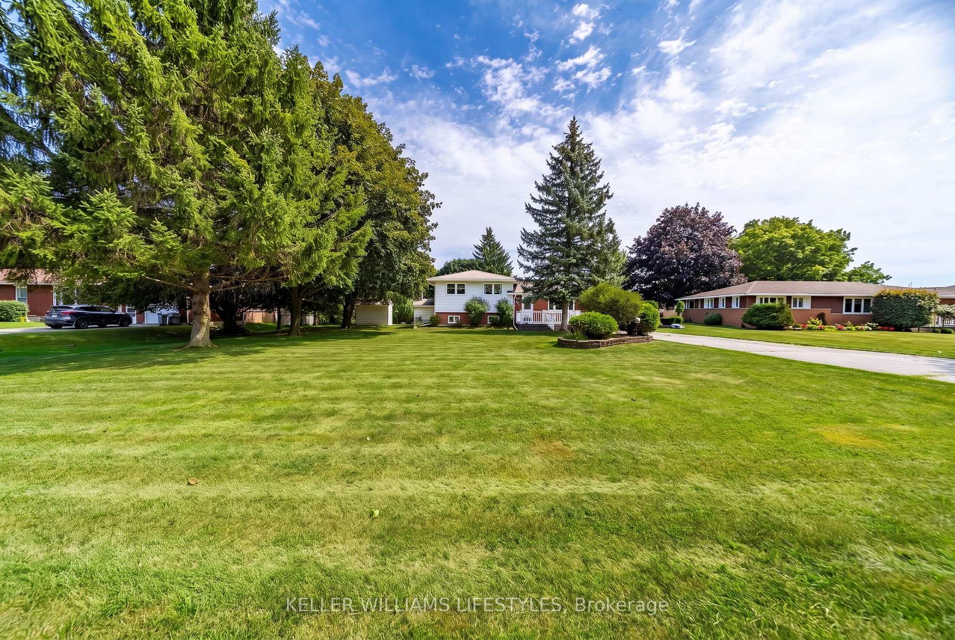 Photo 6 of 198 Main Street N, Huron East, Seaforth — HOMEH