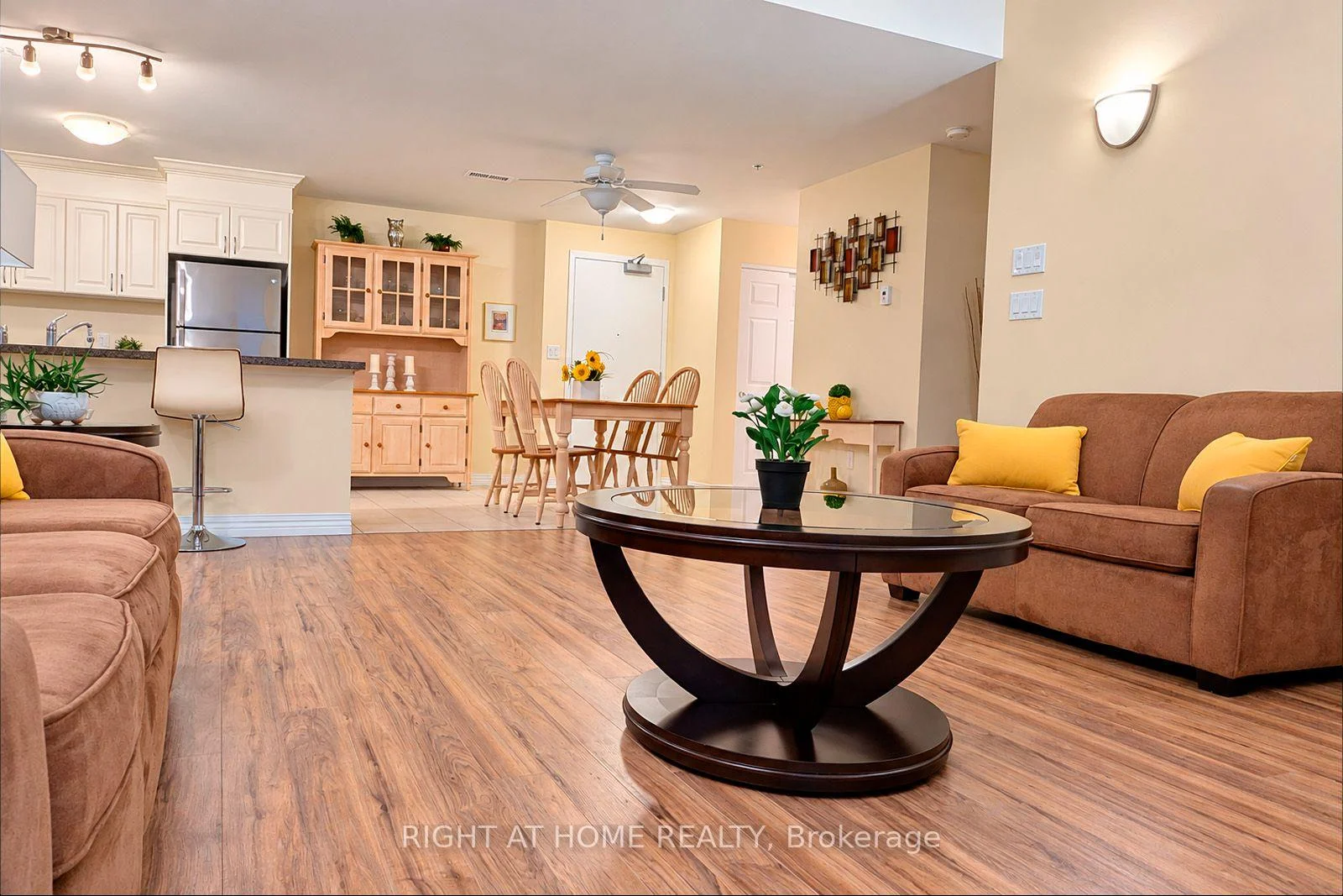 Photo 14 of Unit 411, 141 Vansickle Road, St. Catharines, Rykert/Vansickle — HOMEH