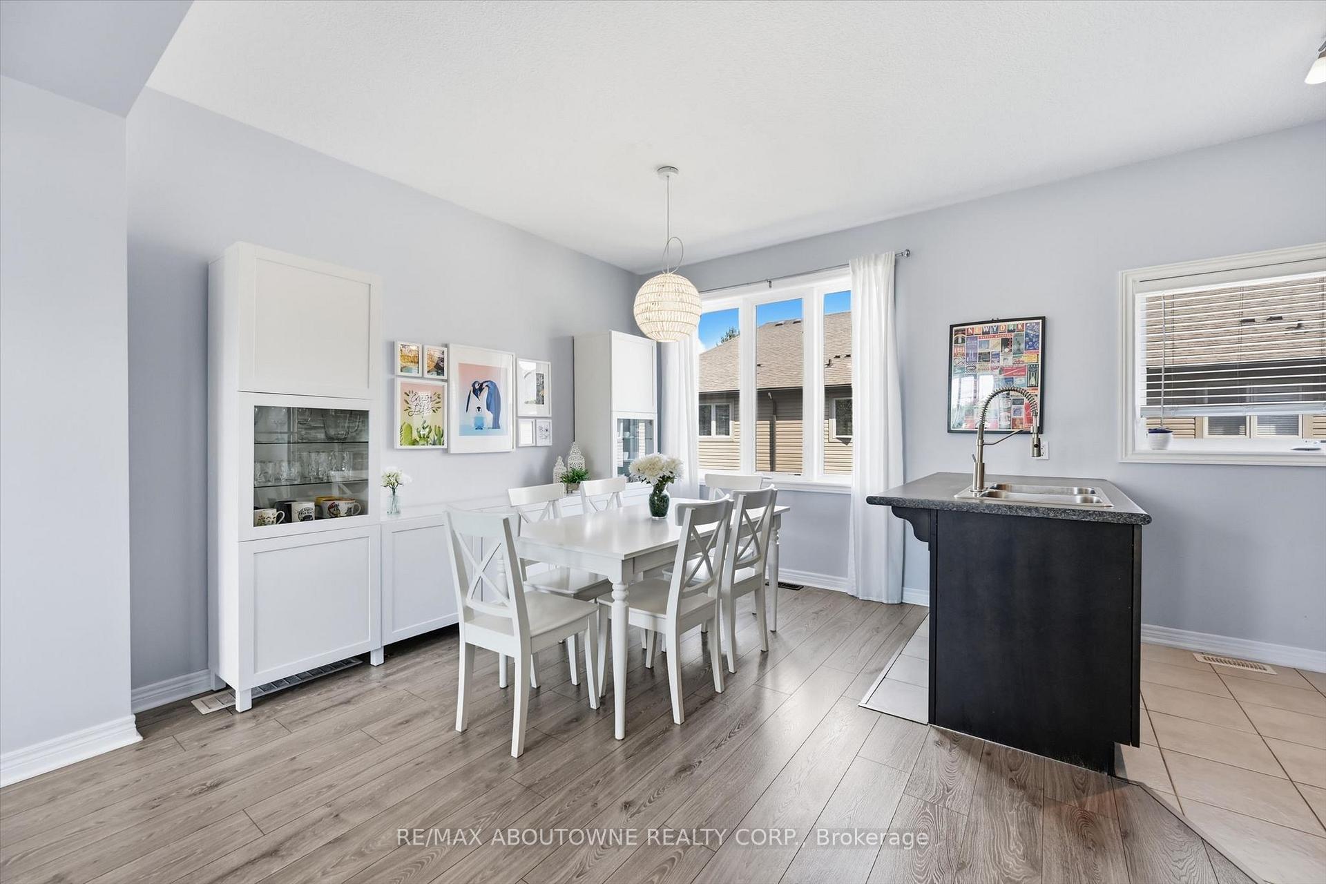 Photo 15 of Unit 10, 2985 Jackson Drive, Burlington, Rose — HOMEH