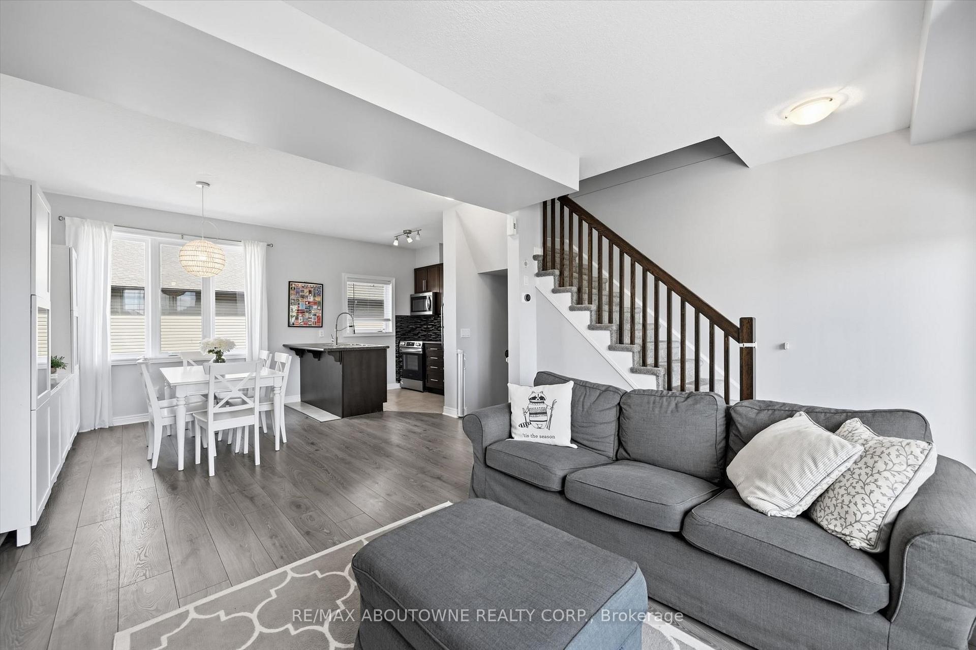 Photo 20 of Unit 10, 2985 Jackson Drive, Burlington, Rose — HOMEH