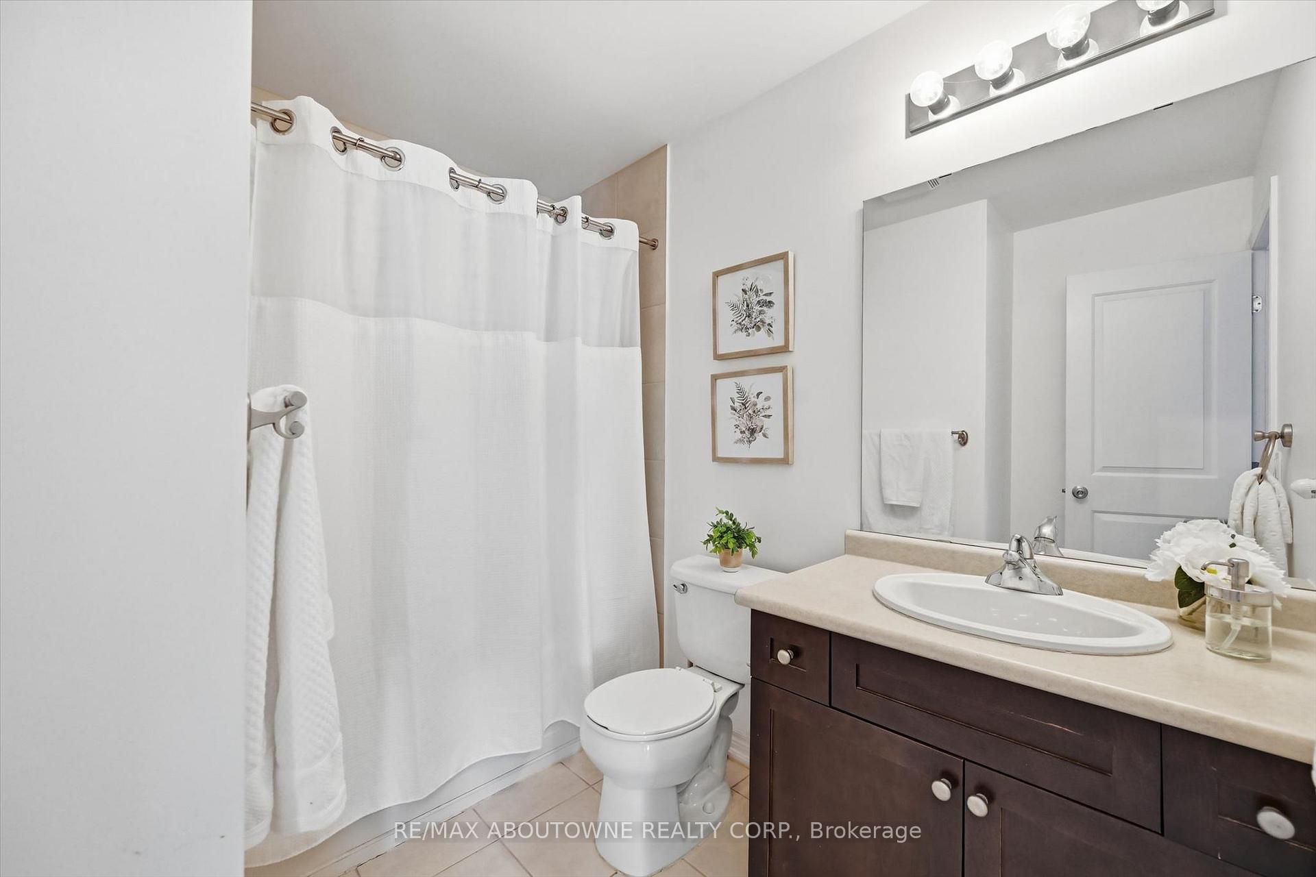 Photo 26 of Unit 10, 2985 Jackson Drive, Burlington, Rose — HOMEH