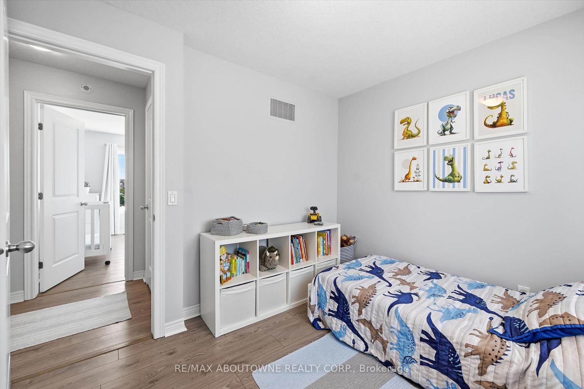 Photo 28 of Unit 10, 2985 Jackson Drive, Burlington, Rose — HOMEH