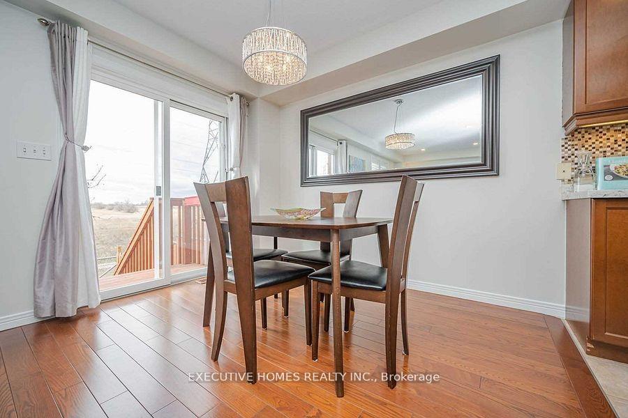 Photo 10 of 129 Periwinkle Drive, Hamilton, Rural Glanbrook — HOMEH