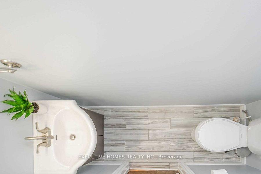 Photo 29 of 129 Periwinkle Drive, Hamilton, Rural Glanbrook — HOMEH