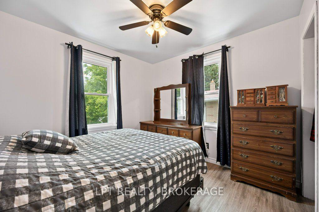 Photo 4 of 6175 Lakeview Drive, Frontenac, Frontenac South — HOMEH