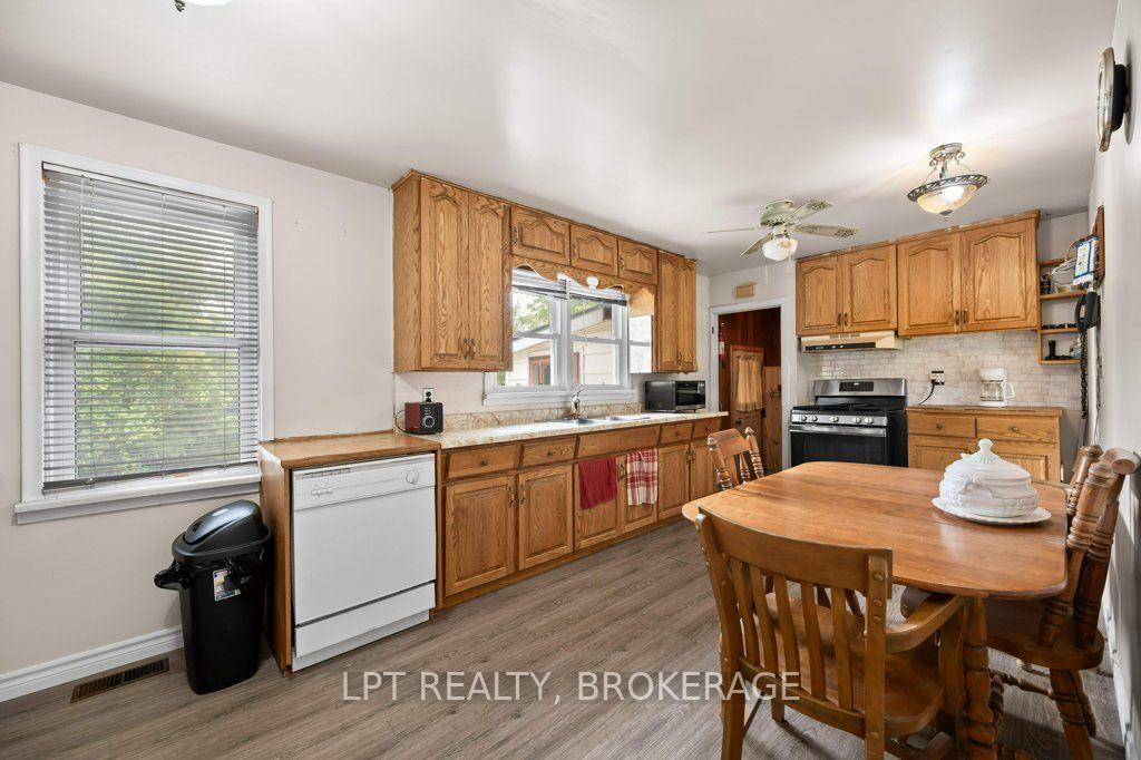 Photo 10 of 6175 Lakeview Drive, Frontenac, Frontenac South — HOMEH