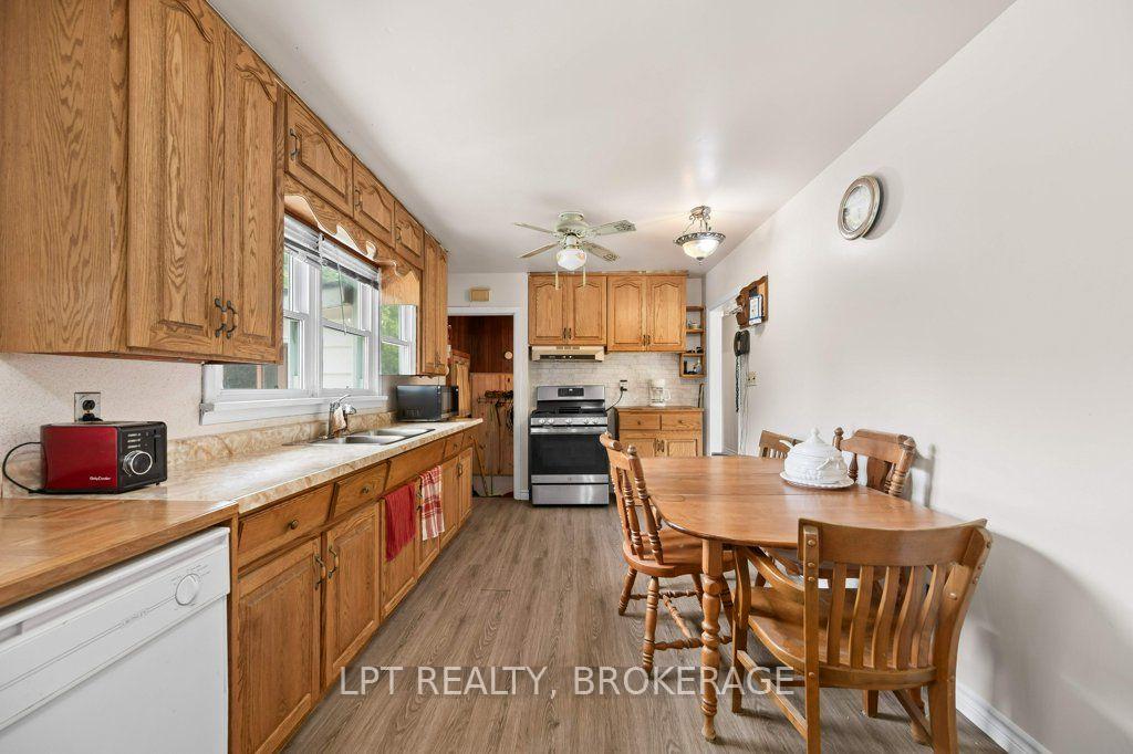 Photo 12 of 6175 Lakeview Drive, Frontenac, Frontenac South — HOMEH