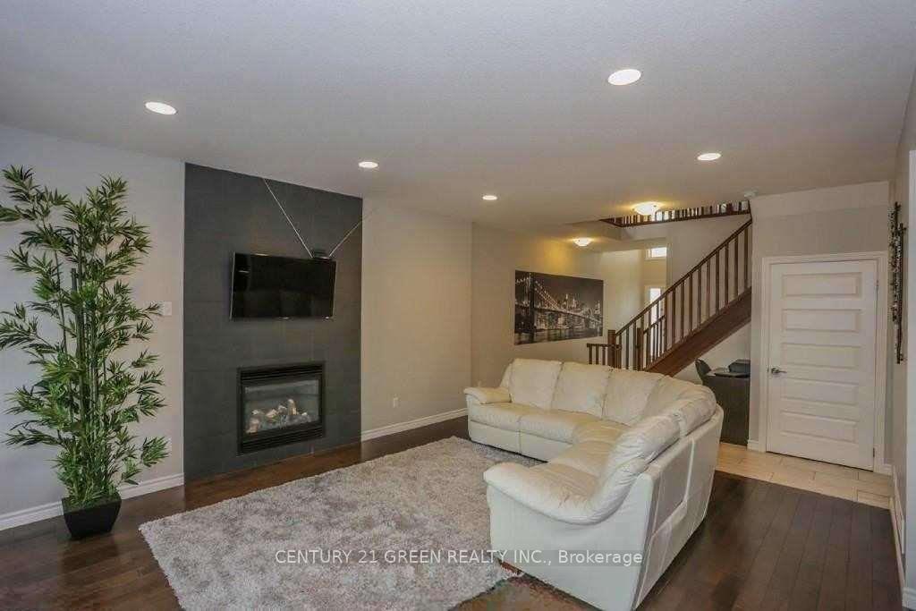 Photo 5 of Unit Upper Level, 1221 Gough Road, London, North C — HOMEH