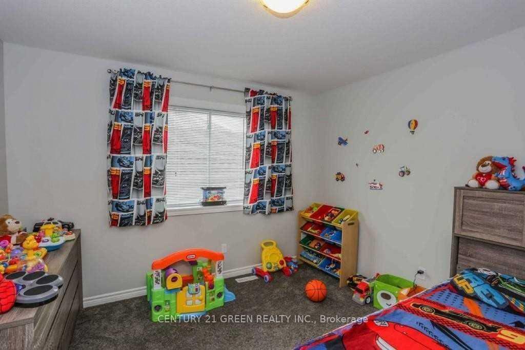 Photo 14 of Unit Upper Level, 1221 Gough Road, London, North C — HOMEH