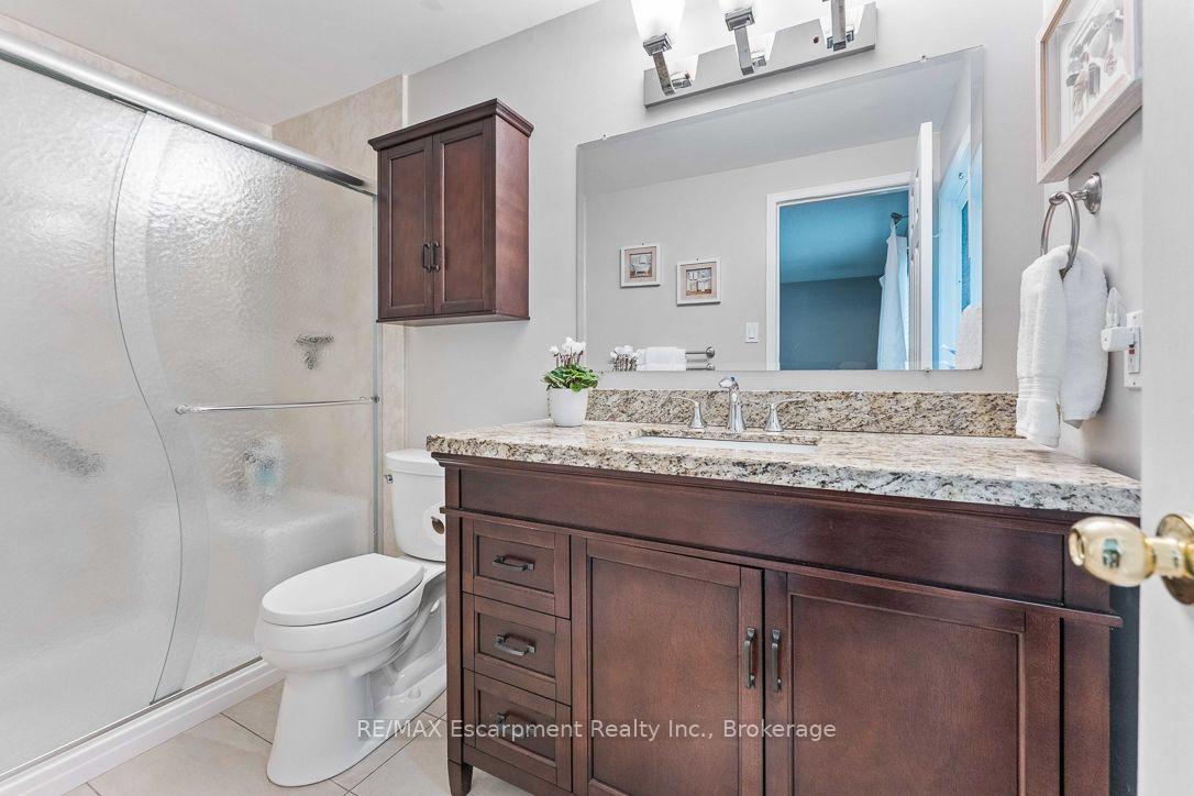 Photo 12 of Unit 1, 1500 Reeves Gate, Oakville, Glen Abbey — HOMEH