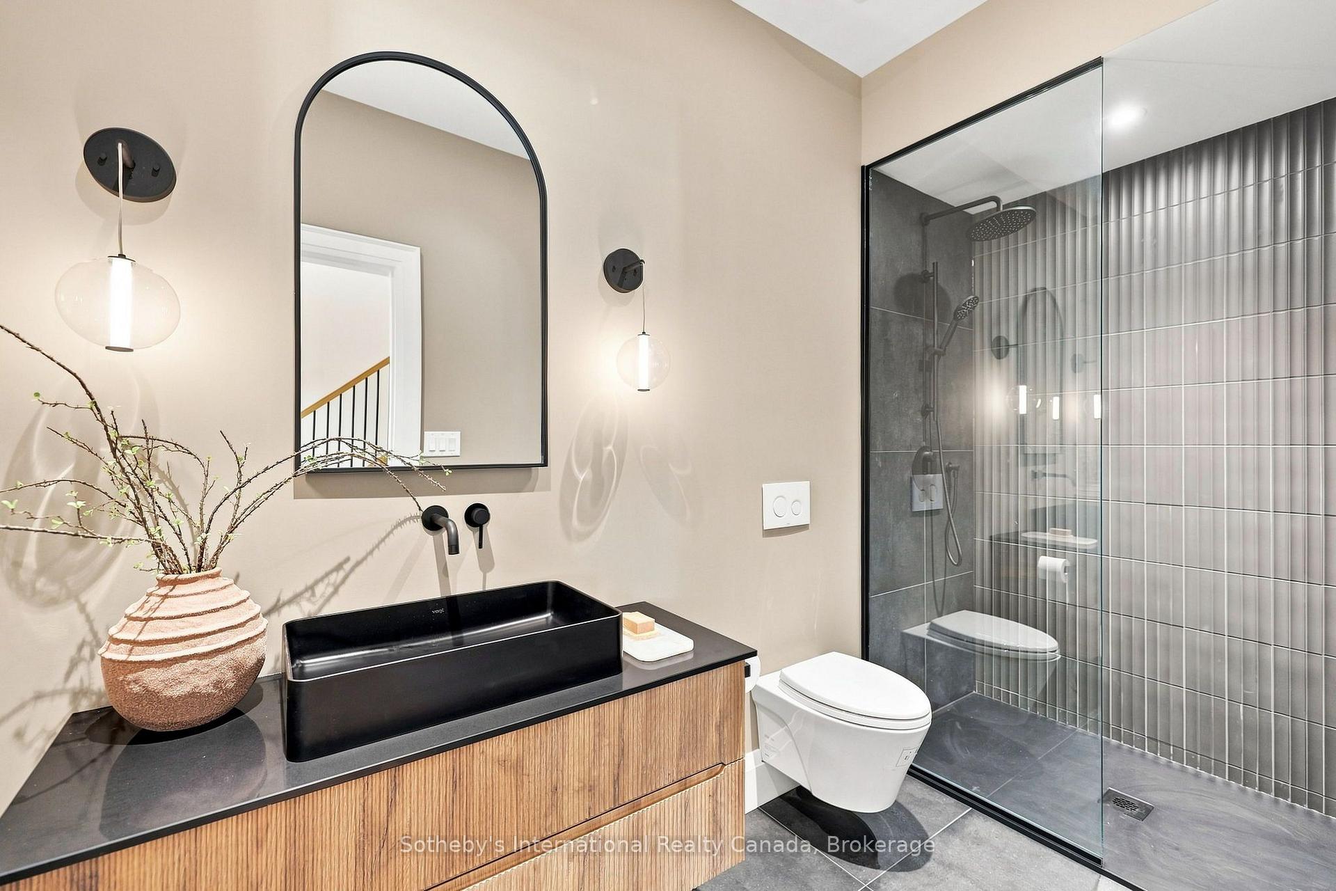 Photo 10 of 222 Oak Street, Collingwood — HOMEH
