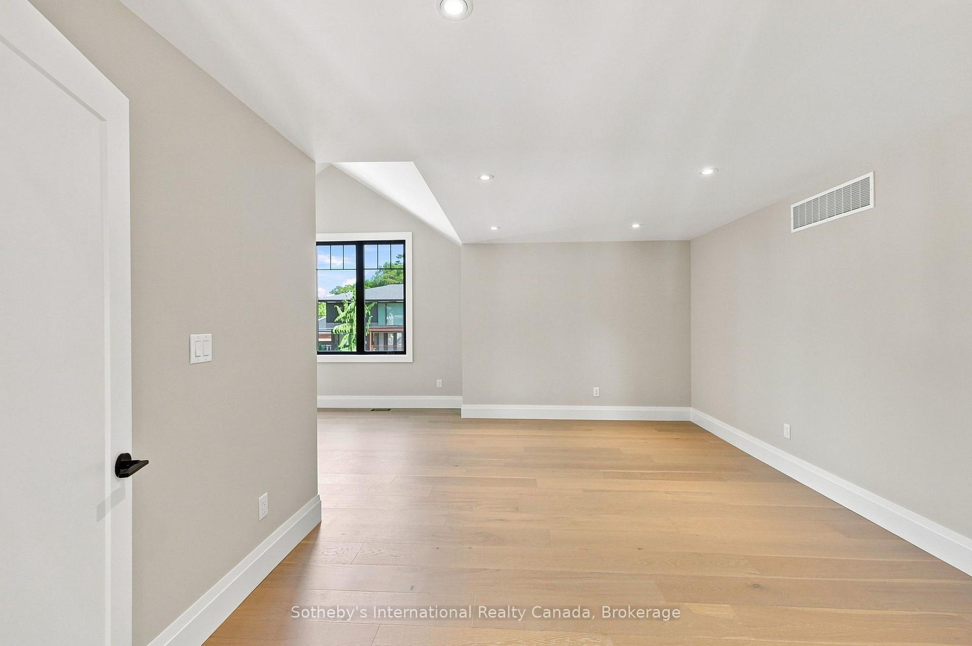 Photo 35 of 222 Oak Street, Collingwood — HOMEH