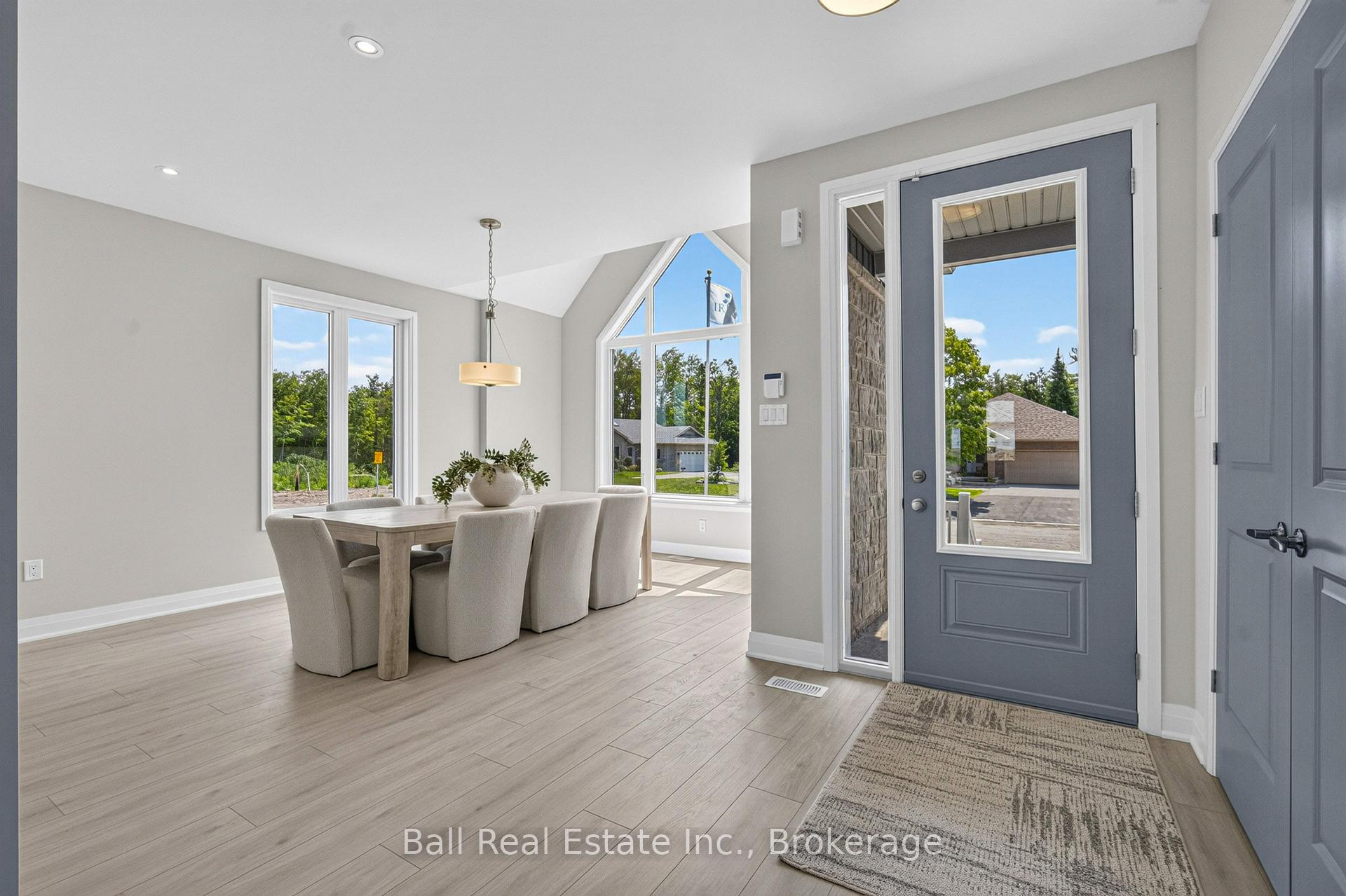 Photo 6 of 69 Cedartree Lane, Kawartha Lakes, Bobcaygeon — HOMEH