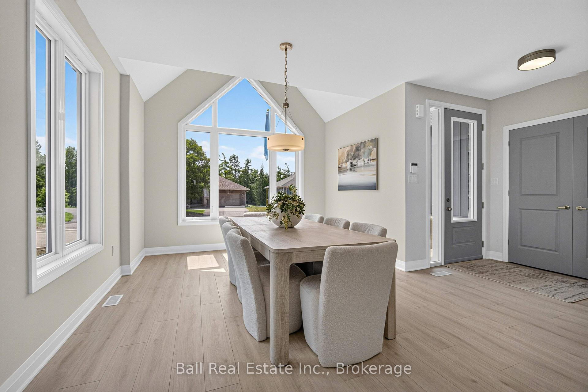 Photo 9 of 69 Cedartree Lane, Kawartha Lakes, Bobcaygeon — HOMEH